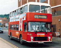 HJB452W in Wycombe Bus livery