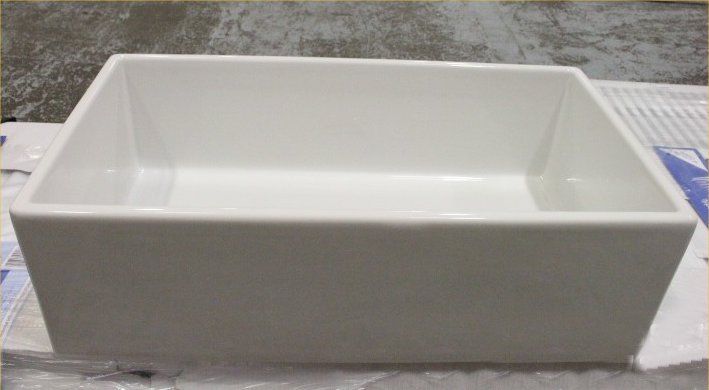 Very large 760mm Belfast sink with frame front